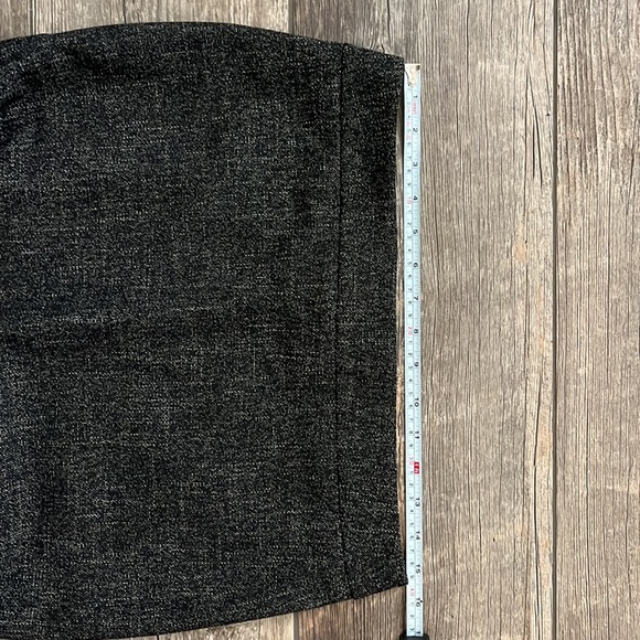 Ann Taylor pencil skirt size 6 - Picture 5 of 6
